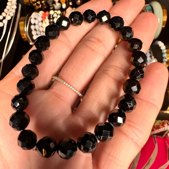 257A. 8mm Black Tourmaline Faceted Bracelet Hawaiian Made in Maui - Picture 3 of 5